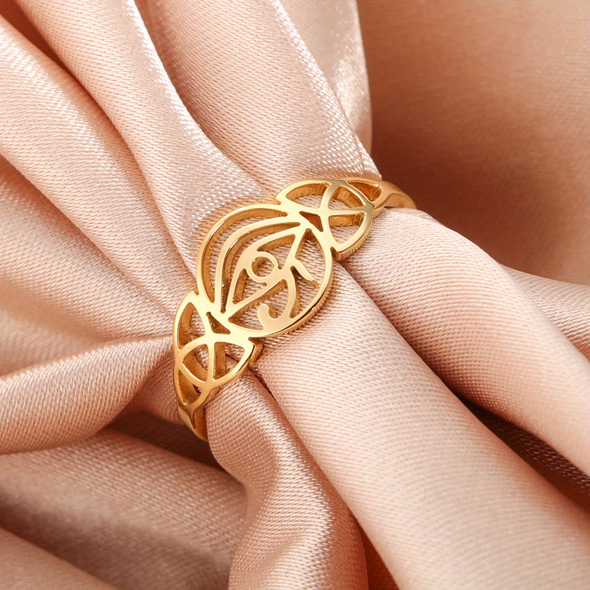 Eye of Horus Egyptian Knot Ring — Stainless Steel Men's Ring